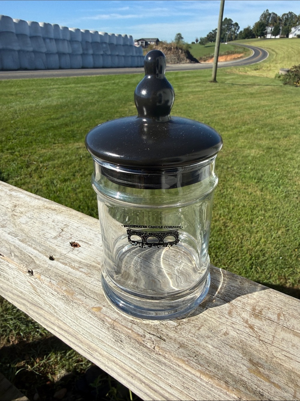 Black Glass Apothecary Jar with Lid - Home Kitchen Storage